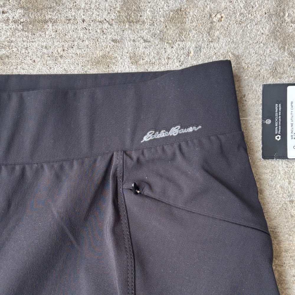 Eddie Bauer Women's Black Incline Utility Joggers - Picture 9 of 12